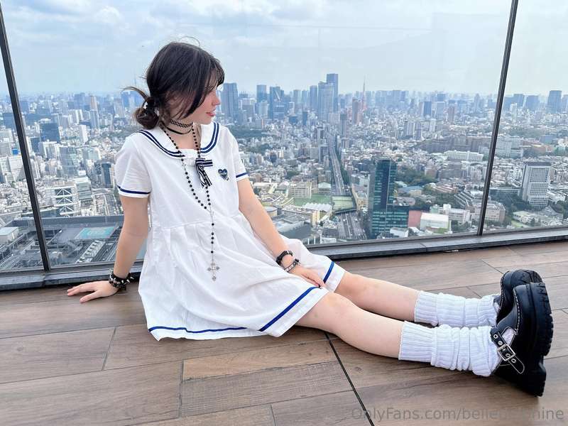 aww she looks so innocent... i wonder what she does as a job..