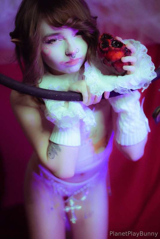 ~• I’ll steal your heart…•~ ps.. It’s my birthday <3 