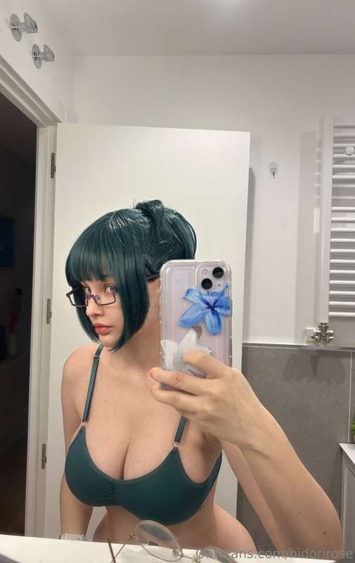 I’ve been excited to do this cosplay for a while and I’m fin..