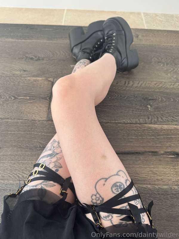 When I wear these, I don’t have to say a word 😈 You already ..
