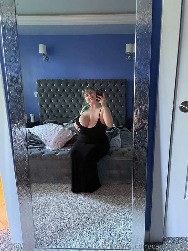 Good morning 😇 I always wake up with one titty out when I we..