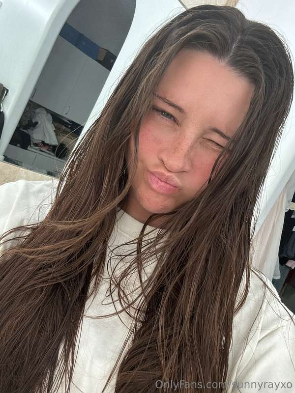 😘