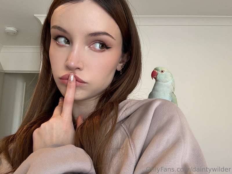 A little birdie told me that I was on your mind 🕊️💕 